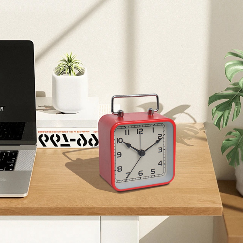 Small Metal Square Alarm Clock - Watch Es avis et prix